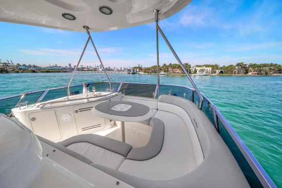 Sea Ray 52 Sedan Bridge de segunda mano en venta