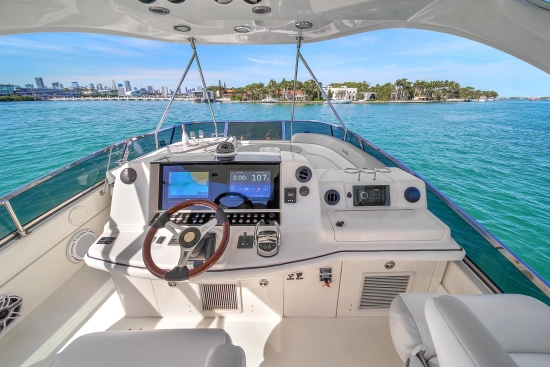 Sea Ray 52 Sedan Bridge de segunda mano en venta