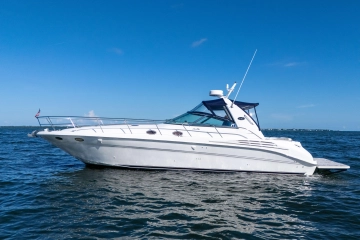 Sea Ray Sundancer 400 usado à venda