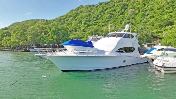 Hatteras Yachts 68 Convertible usata in vendita