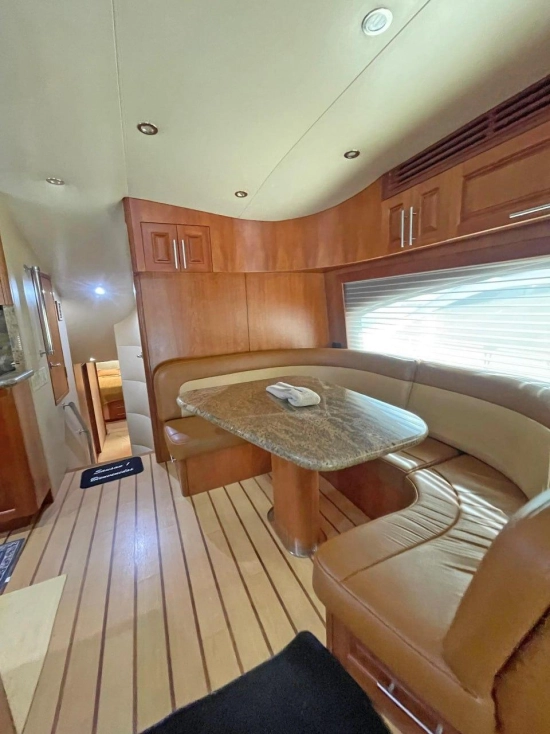 Hatteras Yachts 68 Convertible de segunda mano en venta