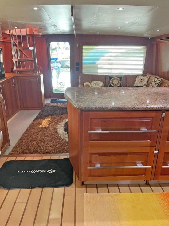 Hatteras Yachts 68 Convertible de segunda mano en venta
