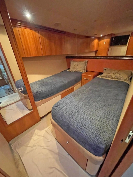 Hatteras Yachts 68 Convertible de segunda mano en venta