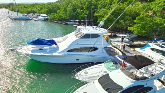 Hatteras Yachts 68 Convertible de segunda mano en venta