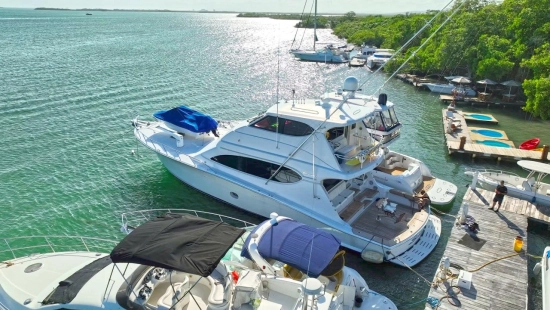 Hatteras Yachts 68 Convertible de segunda mano en venta