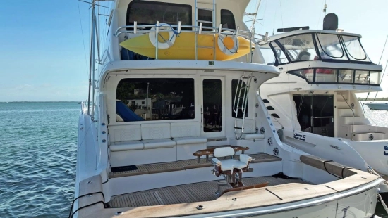 Hatteras Yachts 68 Convertible de segunda mano en venta