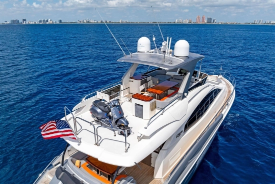 Lazzara Yachts 64 de segunda mano en venta