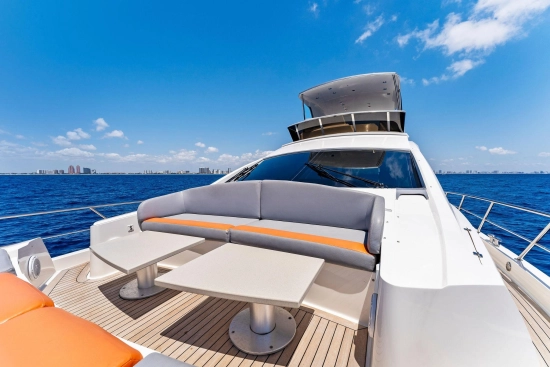 Lazzara Yachts 64 de segunda mano en venta