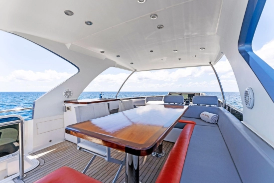 Lazzara Yachts 64 de segunda mano en venta