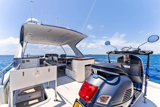 Lazzara Yachts 64 de segunda mano en venta