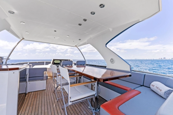 Lazzara Yachts 64 de segunda mano en venta