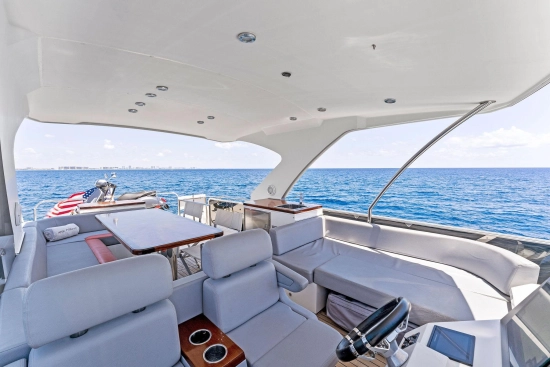 Lazzara Yachts 64 de segunda mano en venta