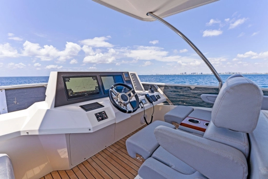 Lazzara Yachts 64 de segunda mano en venta