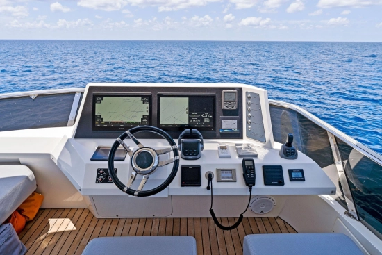 Lazzara Yachts 64 de segunda mano en venta
