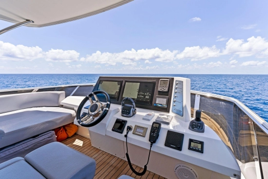 Lazzara Yachts 64 de segunda mano en venta