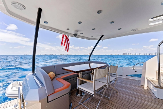 Lazzara Yachts 64 de segunda mano en venta