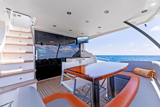 Lazzara Yachts 64 de segunda mano en venta