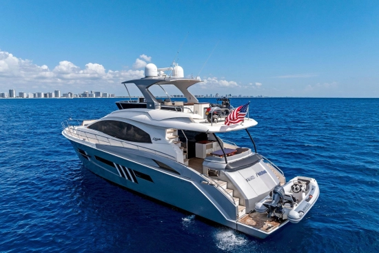 Lazzara Yachts 64 de segunda mano en venta