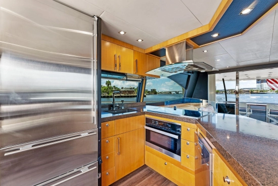 Lazzara Yachts 64 de segunda mano en venta