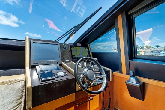 Lazzara Yachts 64 de segunda mano en venta