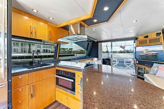 Lazzara Yachts 64 de segunda mano en venta