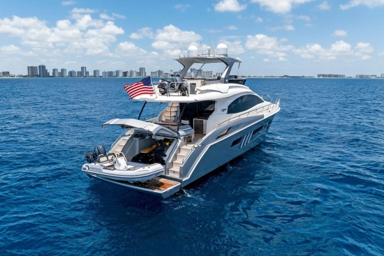 Lazzara Yachts 64 de segunda mano en venta