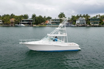 Cabo Yachts 35 Express usado à venda