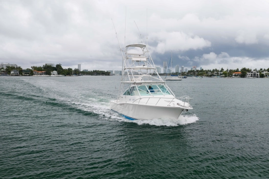 Cabo Yachts 35 Express usado à venda