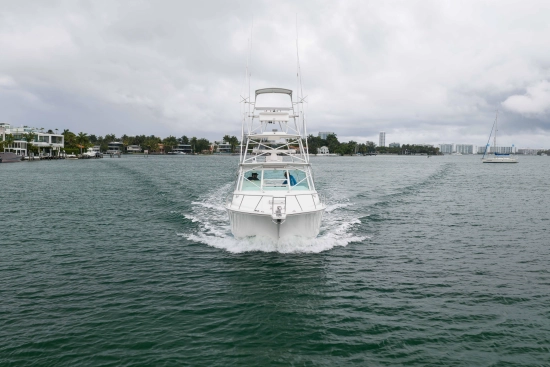 Cabo Yachts 35 Express usado à venda