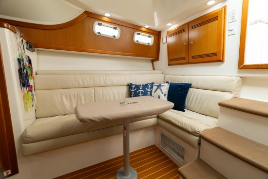 Cabo Yachts 35 Express usado à venda