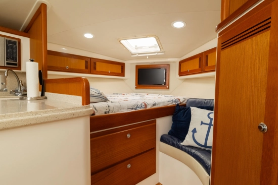 Cabo Yachts 35 Express usado à venda