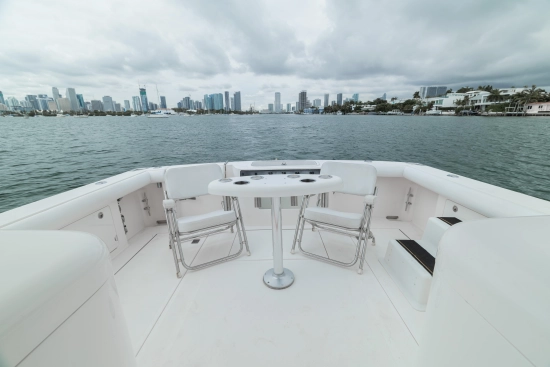 Cabo Yachts 35 Express usado à venda