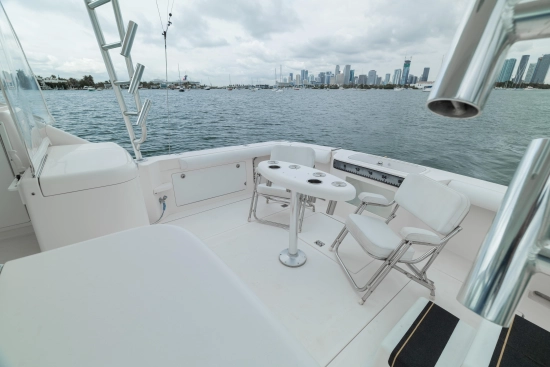 Cabo Yachts 35 Express usado à venda