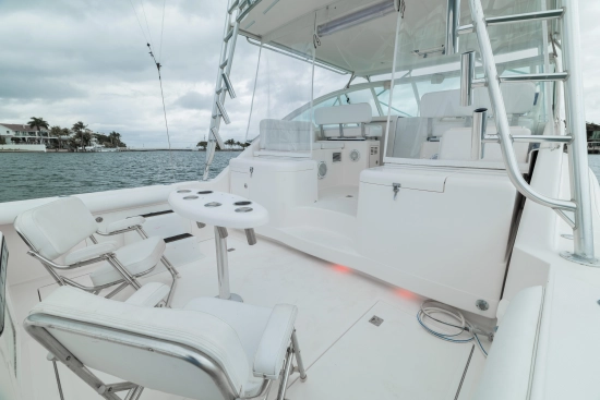 Cabo Yachts 35 Express usado à venda