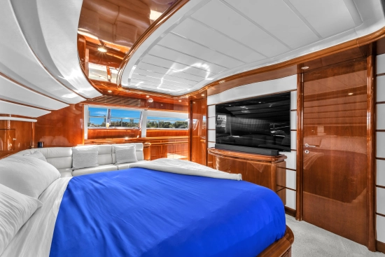 Ferretti Custom Line 94 usata in vendita