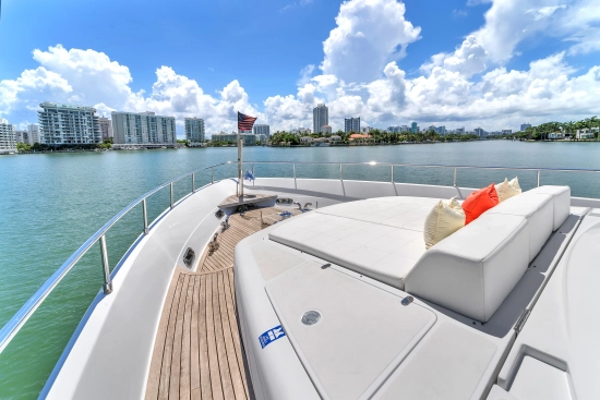 Ferretti Custom Line 94 usata in vendita