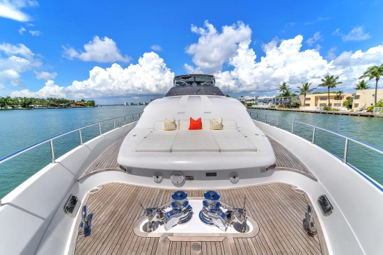 Ferretti Custom Line 94 usata in vendita
