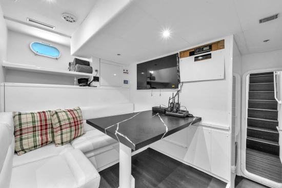 Ferretti Custom Line 94 usata in vendita
