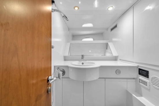Ferretti Custom Line 94 usata in vendita