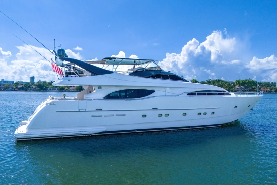 Ferretti Custom Line 94 usata in vendita