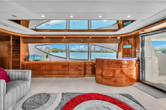 Ferretti Custom Line 94 usata in vendita