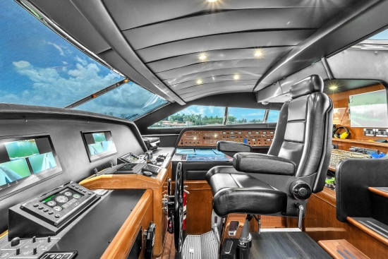 Ferretti Custom Line 94 usata in vendita