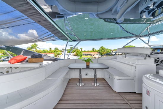 Ferretti Custom Line 94 usata in vendita