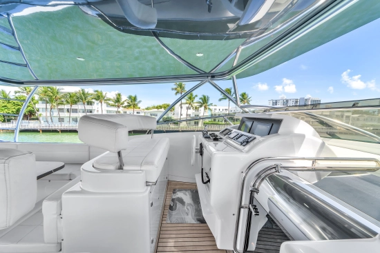 Ferretti Custom Line 94 usata in vendita