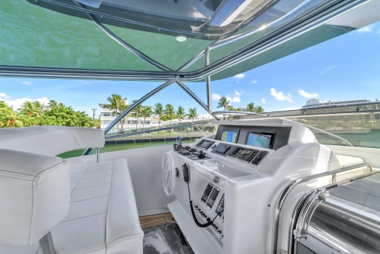 Ferretti Custom Line 94 usata in vendita