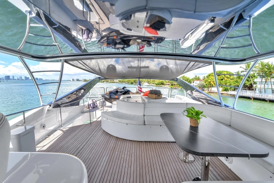 Ferretti Custom Line 94 usata in vendita