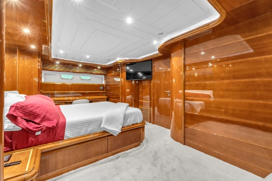 Ferretti Custom Line 94 usata in vendita