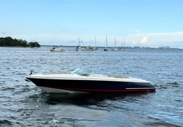 Chris Craft Corsair 28 usado à venda