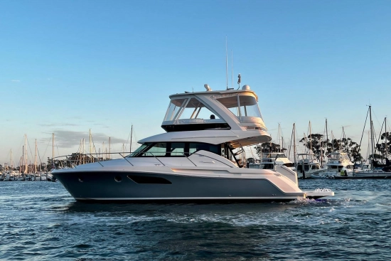 Tiara F44 Flybridge de segunda mano en venta