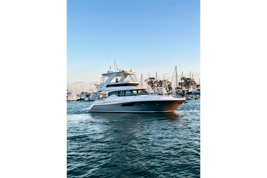 Tiara F44 Flybridge de segunda mano en venta